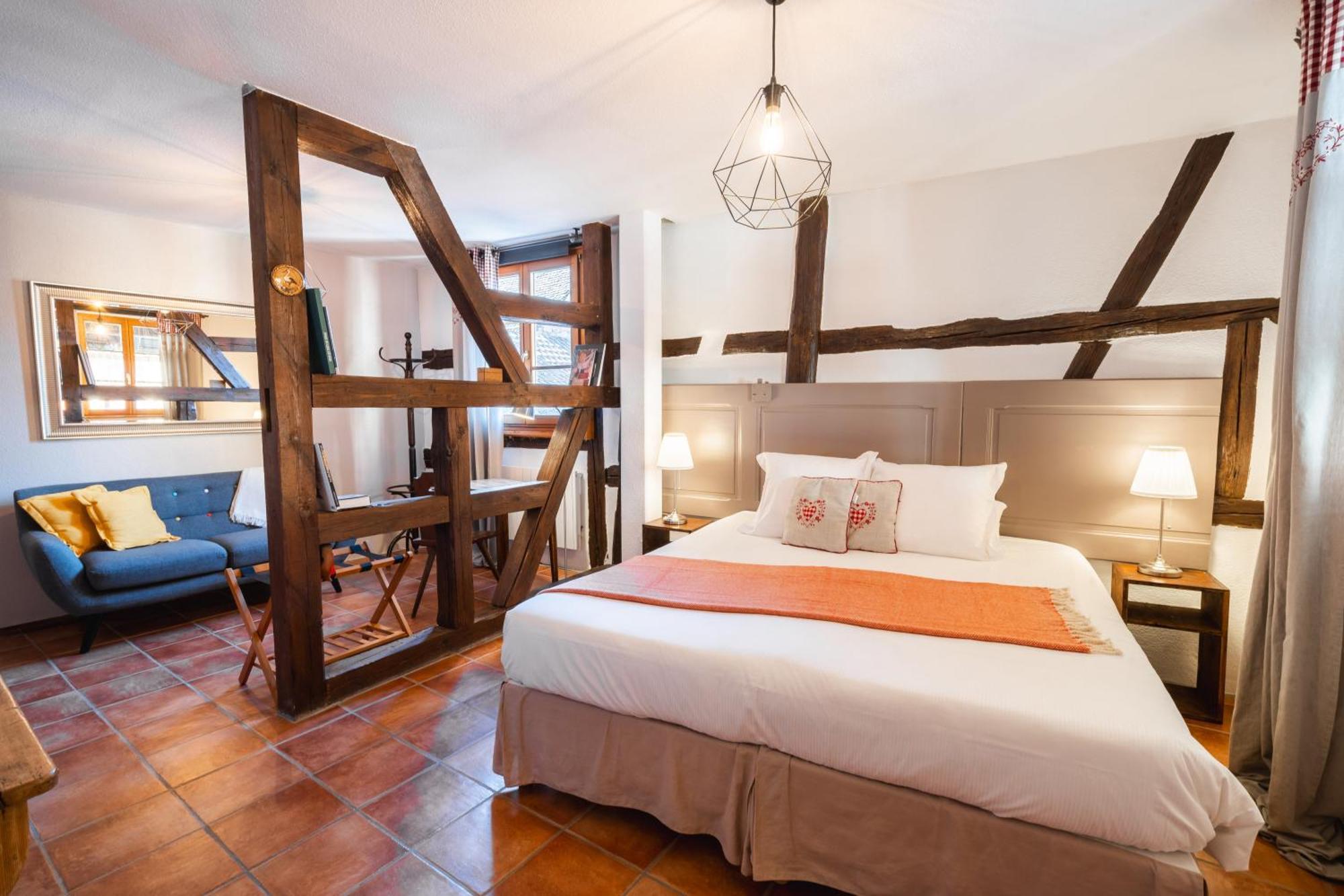 Les Suites - La Cour St Fulrad แซ็ง-อิปโปลีท ภายนอก รูปภาพ
