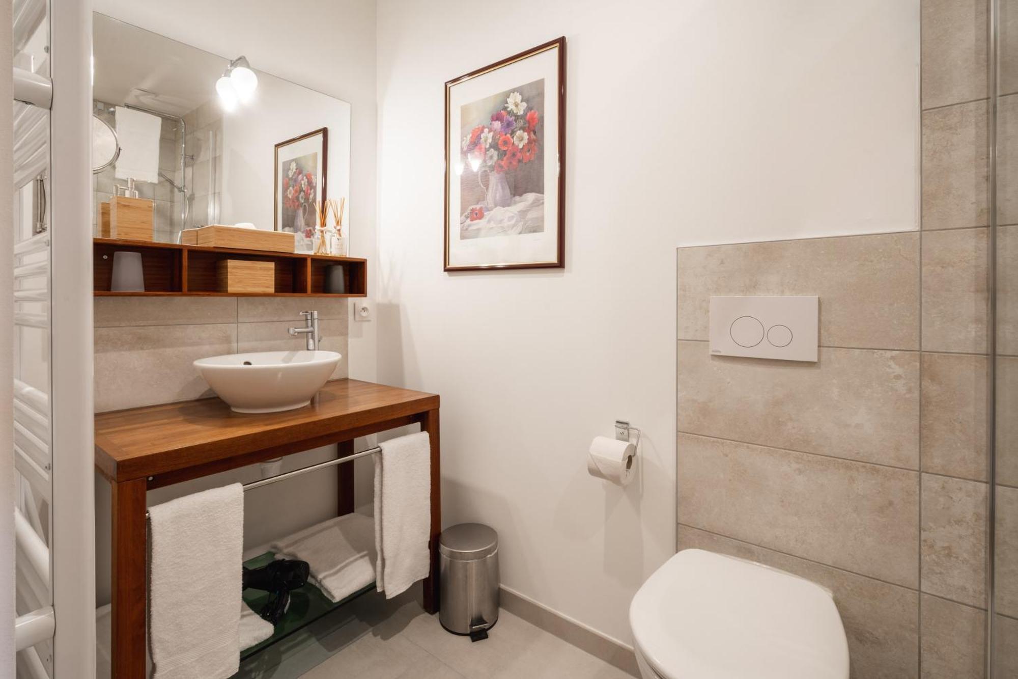 Les Suites - La Cour St Fulrad แซ็ง-อิปโปลีท ภายนอก รูปภาพ